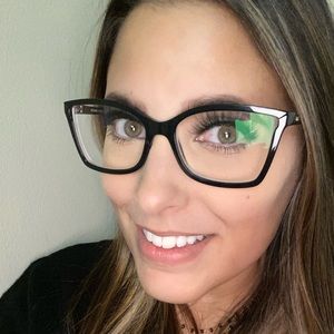 Meet your Posher, Meaghan